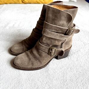 Fiorentini + Baker Women’s  Eternity 713 Taupe Suede Strap Boots size 38.5